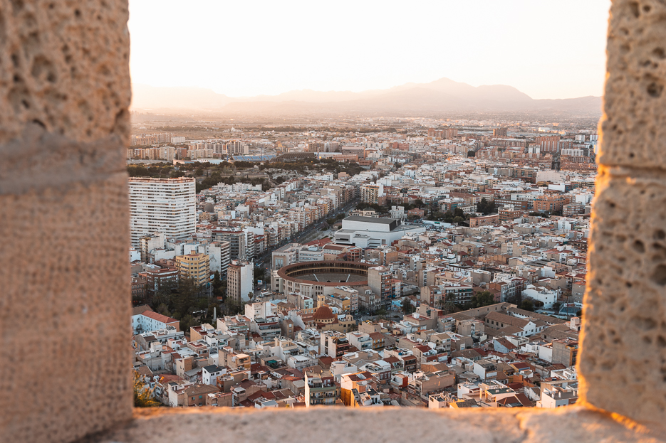 Alicante Ausblick Sehenswürdigkeiten Tipps castillo santa barbara sonnenuntergang